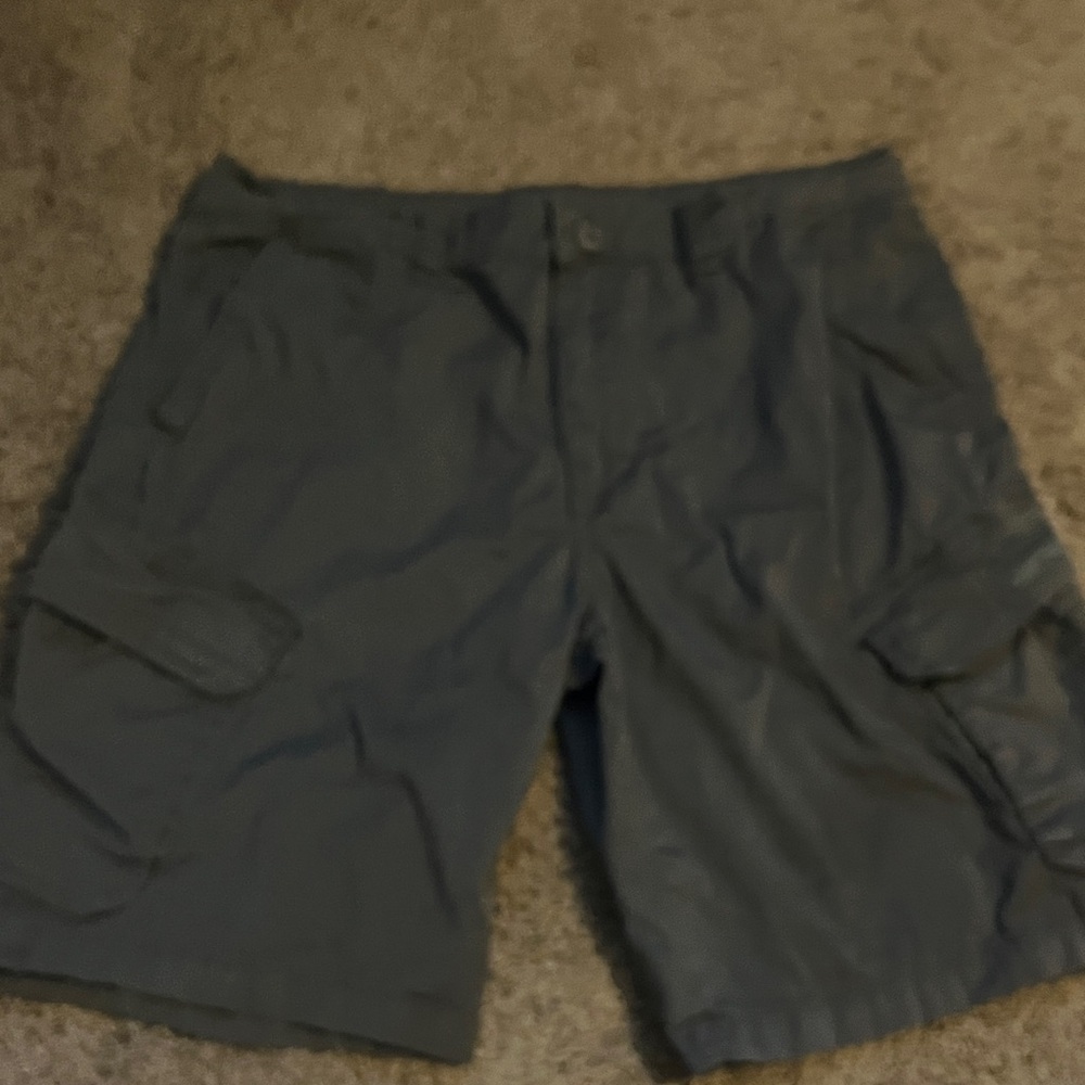 Men's Gray Cargo Shorts